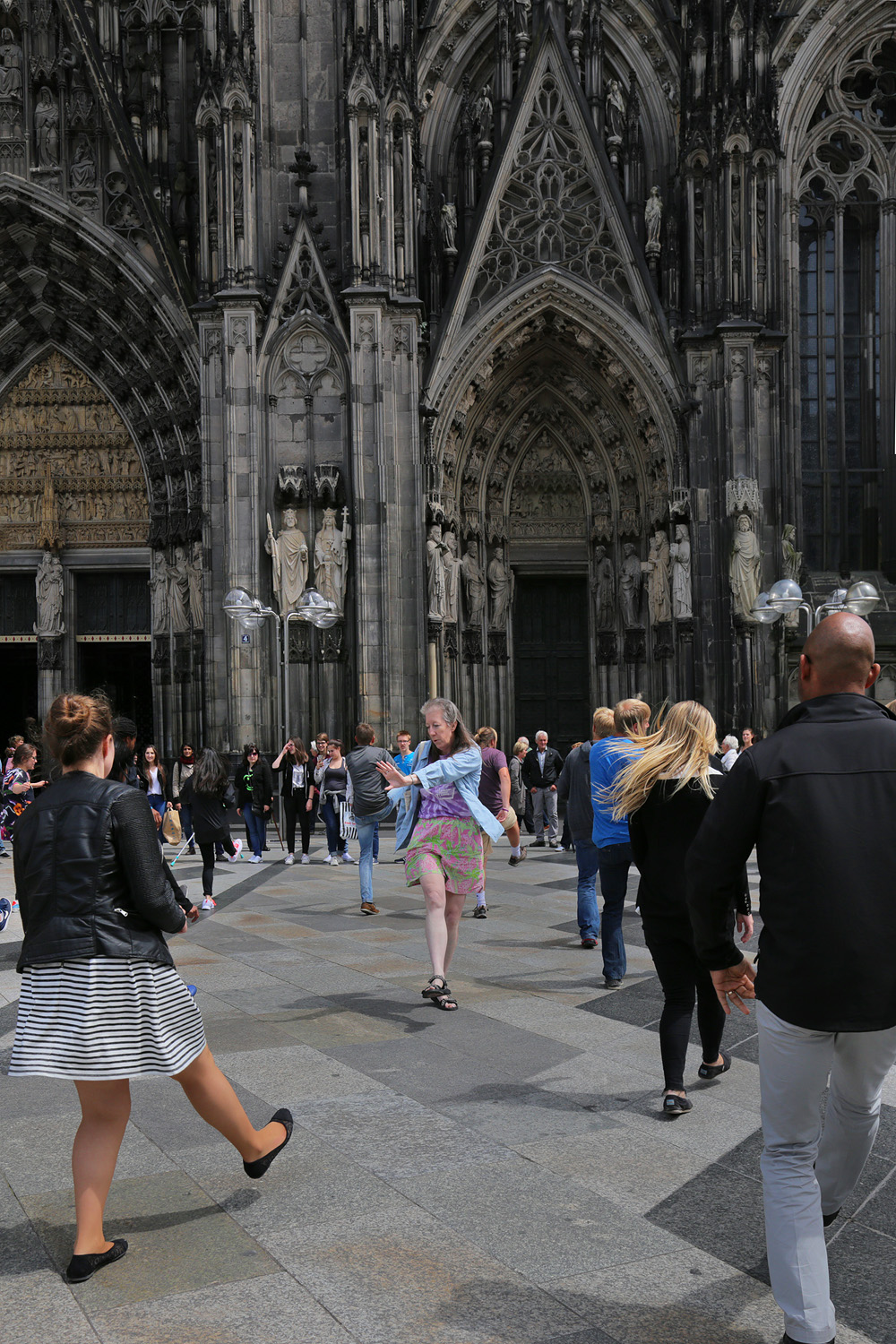 bill-hocker-nancy-counterdancing-kölner-dom--köln-germany-2016