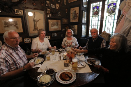 Communal Eating
Zum Roten Ochsen
Heidelberg, Germany