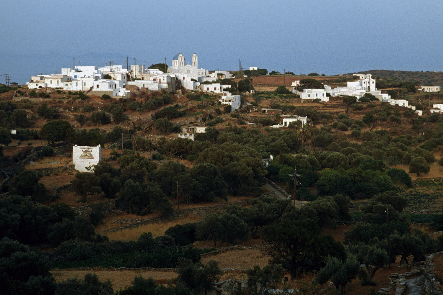 bill-hocker-apollonia-sifnos-greece-2010