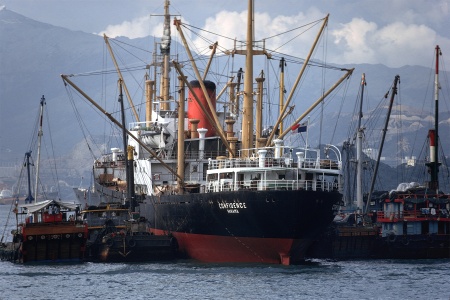 Victoria Harbour
HJong Kong