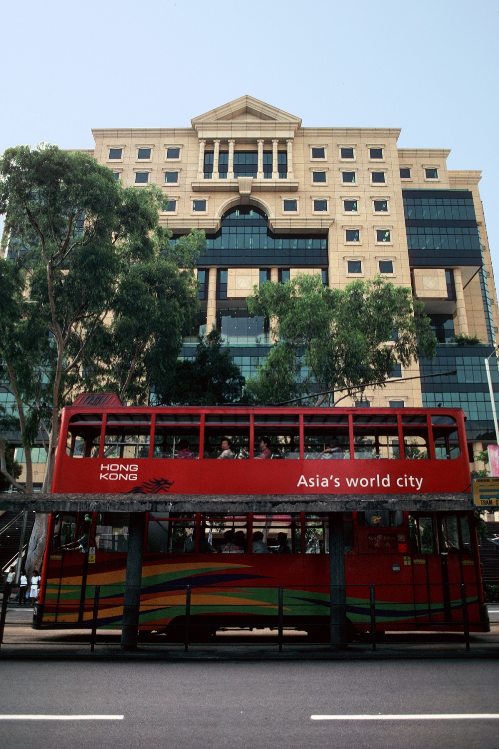 bill-hocker-central-library-causeway-bay-hong-kong-2002