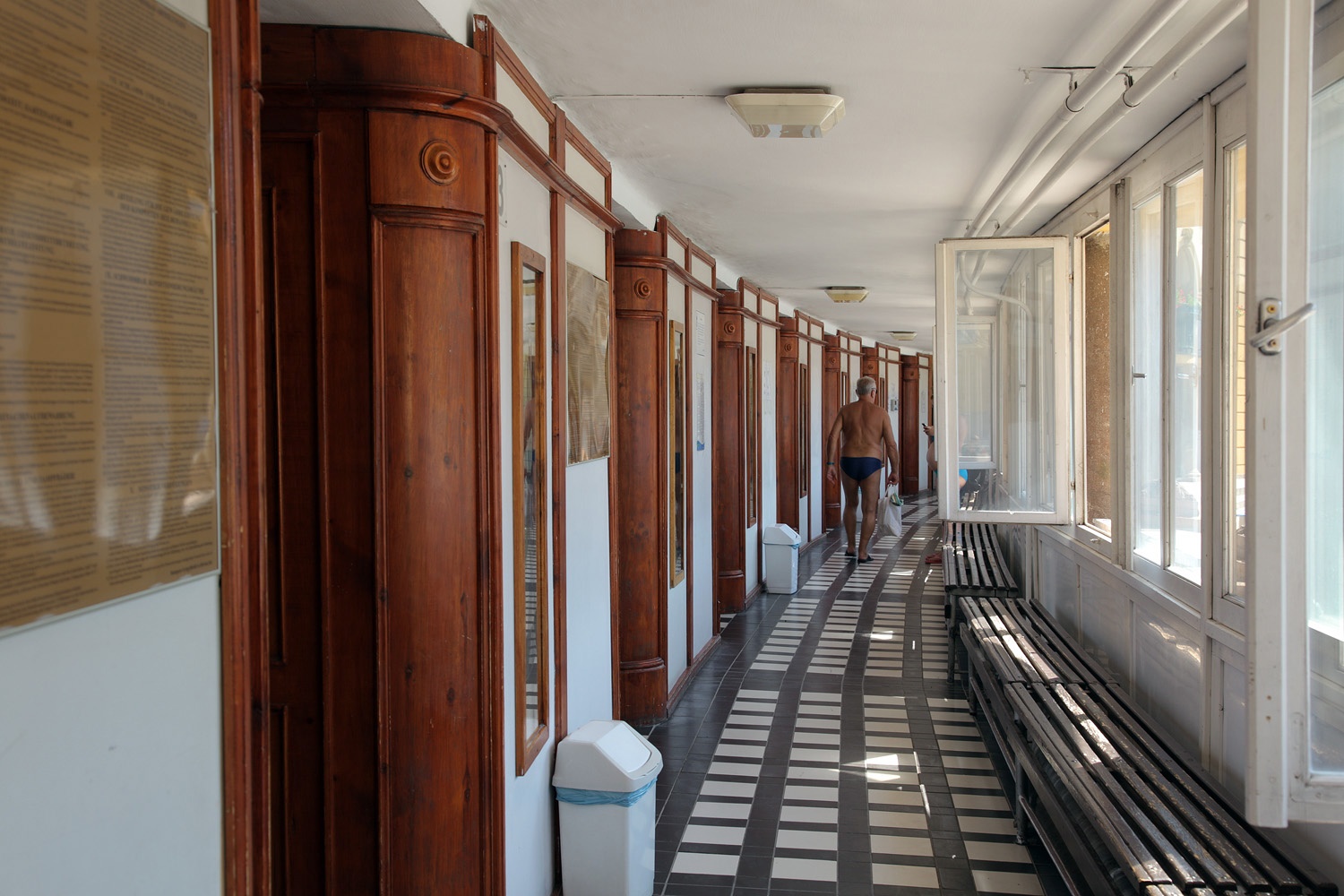 bill-hocker-széchenyi-baths-budapest-hungary-2013