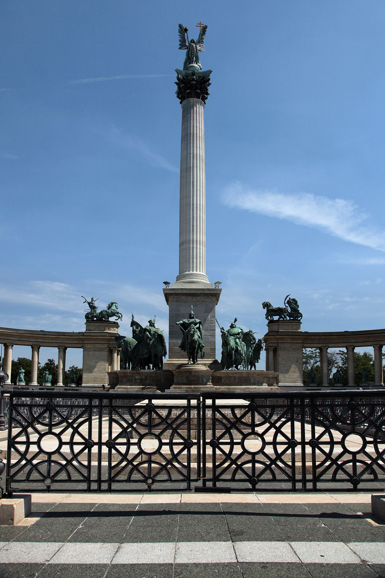 bill-hocker-hero's-square-budapest-hungary-2013