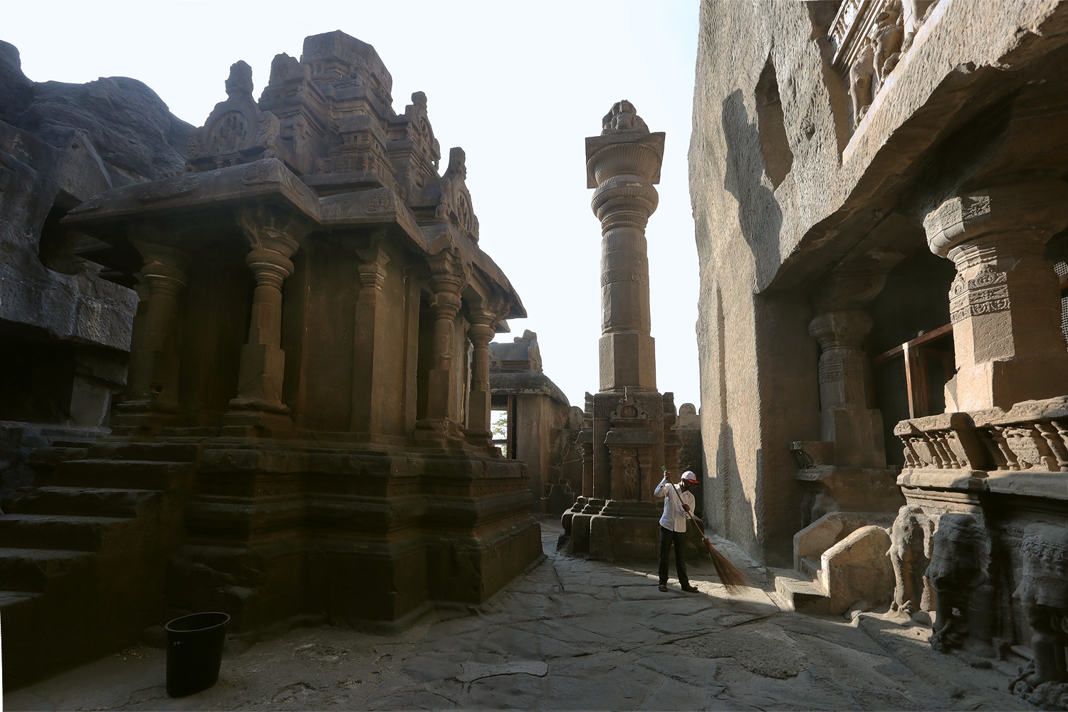 bill-hocker-rock-cut-shrine-and-column-cave-32-ellora-india-2018