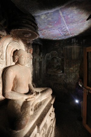 Cave 32
Ellora Caves, India
