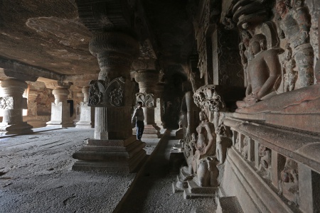 Cave 32
Ellora, India