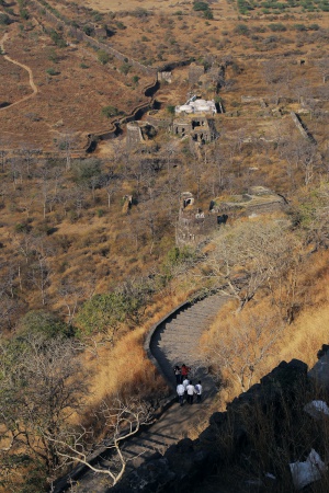 Fortifications
Daulatabad Fort
Near Aurangabad, India