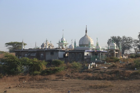 Dargah Hazrat Shah Hafiz Muhammad Yahya
Near Aurangabad, India