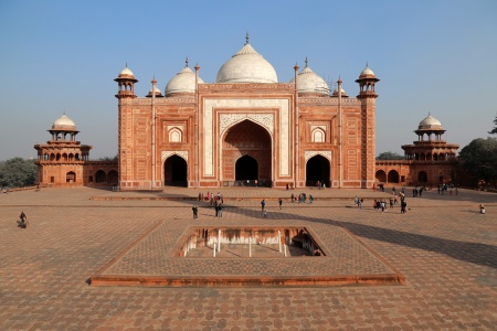 Guest House
Taj Mahal
Agra, India