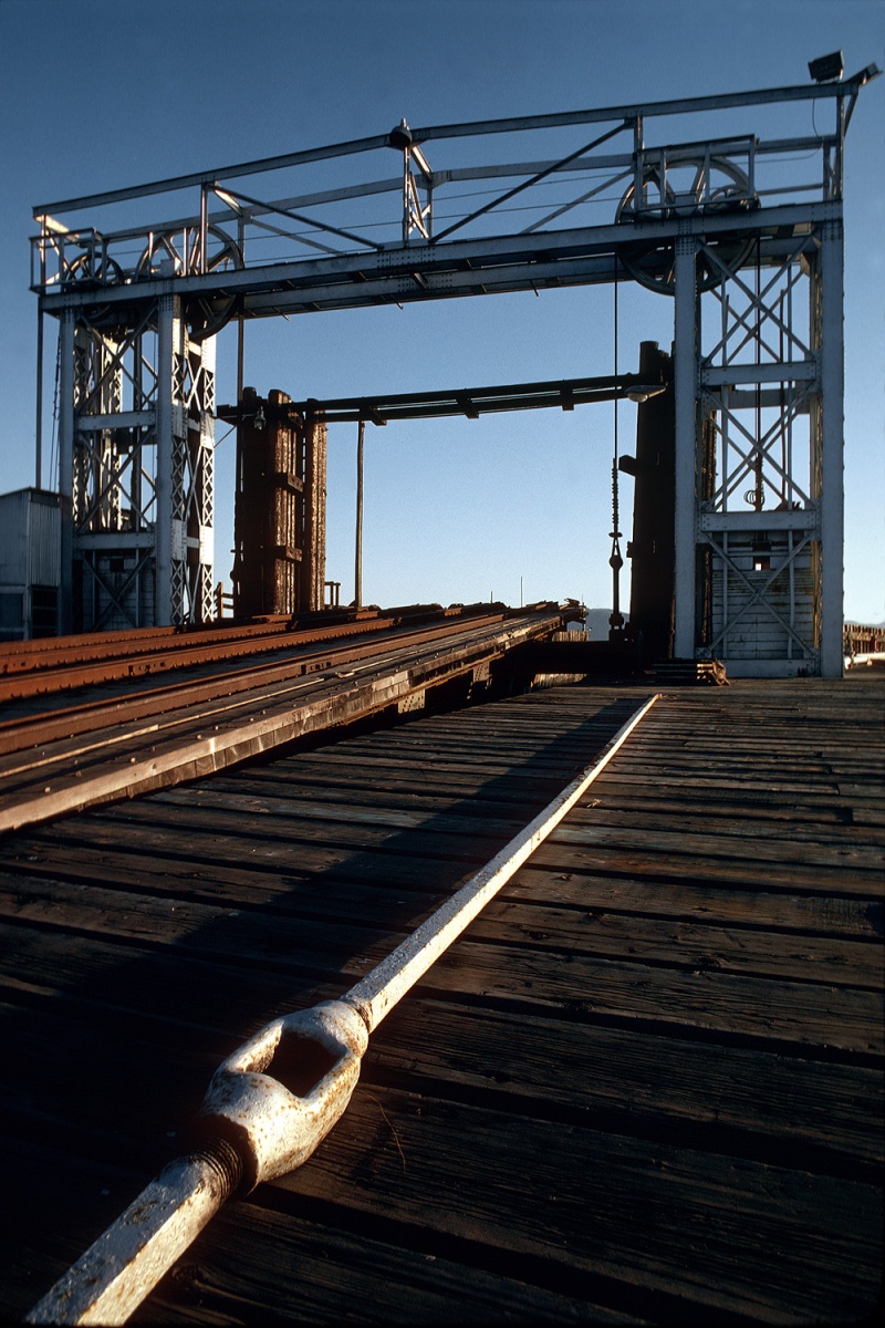 bill-hocker-ferry-slip-point-richmond-california-1974