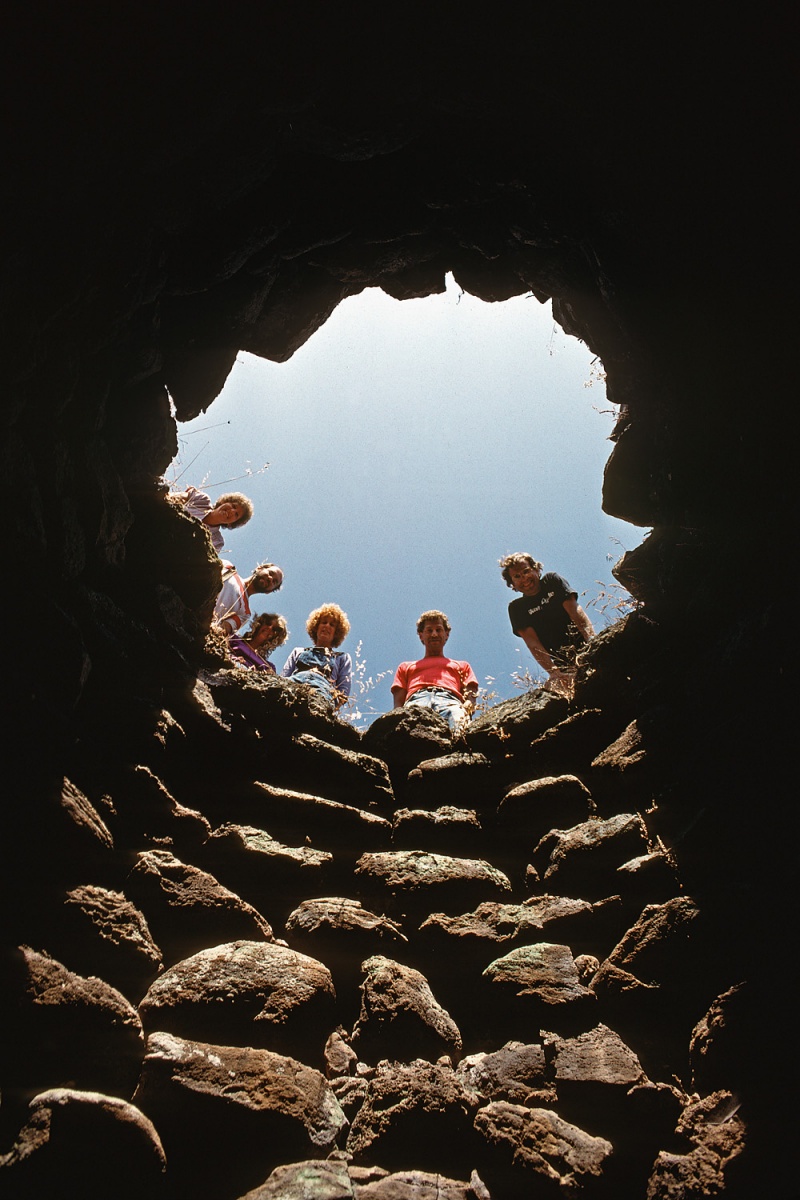 bill-hocker-archeological-team-sardinia-1984