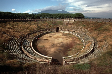 Arena, Vesuvius
Pompeii, Italy