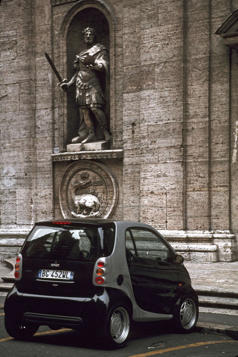 bill-hocker-smart-car-rome-italy-2001