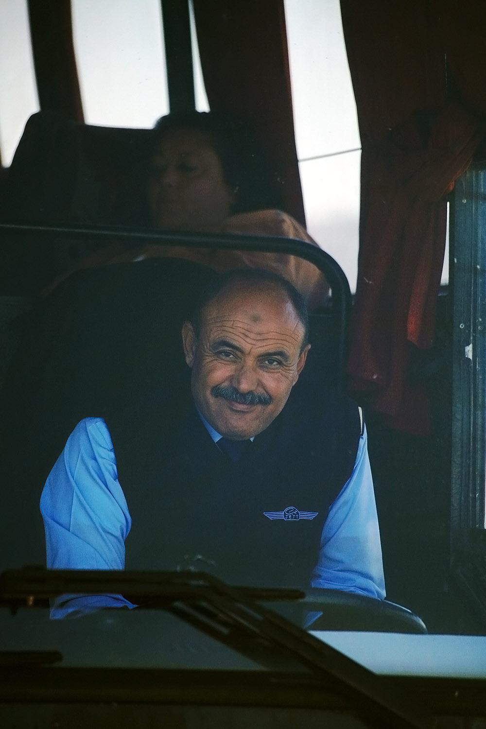 bill-hocker-bus-driver-tourist-stop-jordan-2008