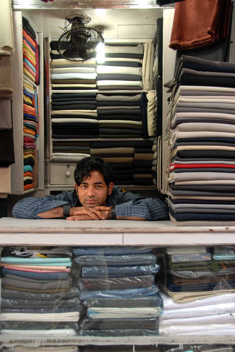 bill-hocker-cloth-merchant-kolkata-india-2007