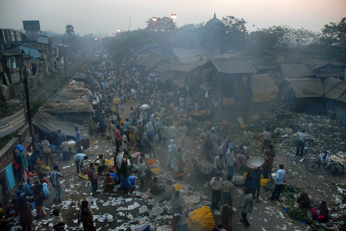 bill-hocker-flower-market-dusk-kolkata-india-2007