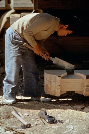 Carpenter
Tongdo Monastery, Korea
