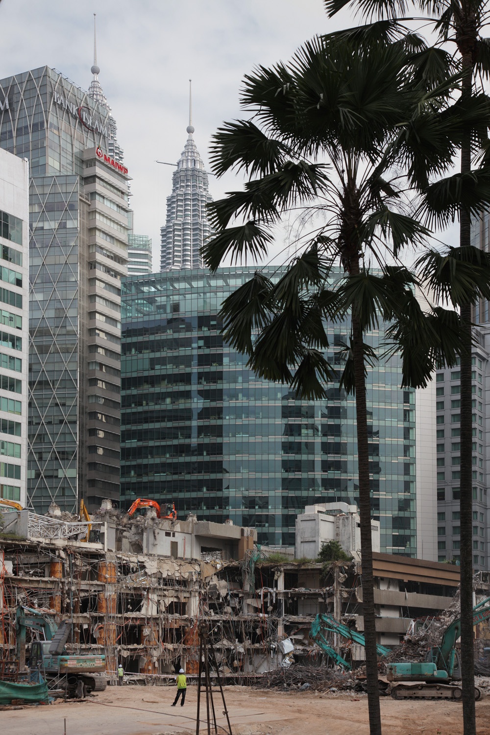 bill-hocker-deconstructiion-kuala-lumpur-malaysia-2014