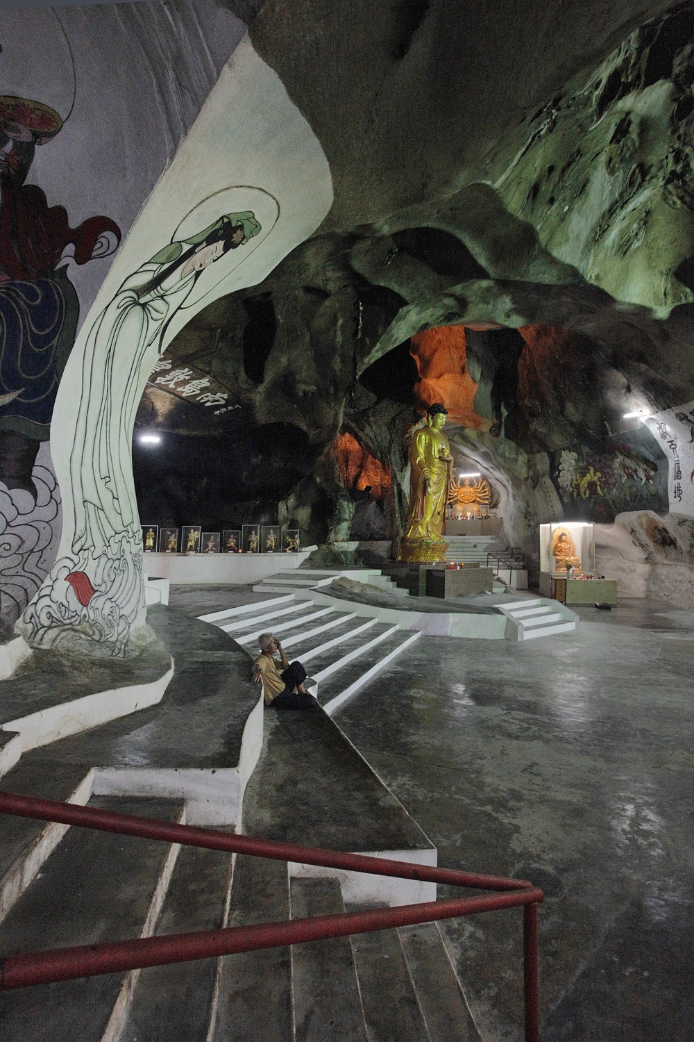 bill-hocker-perak-tong-ipoh-malaysia-2014