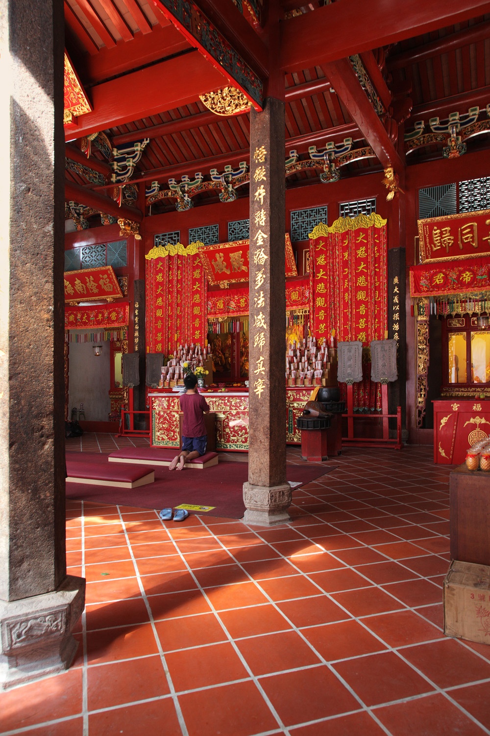 bill-hocker-??-temple-penang-malaysia-2014