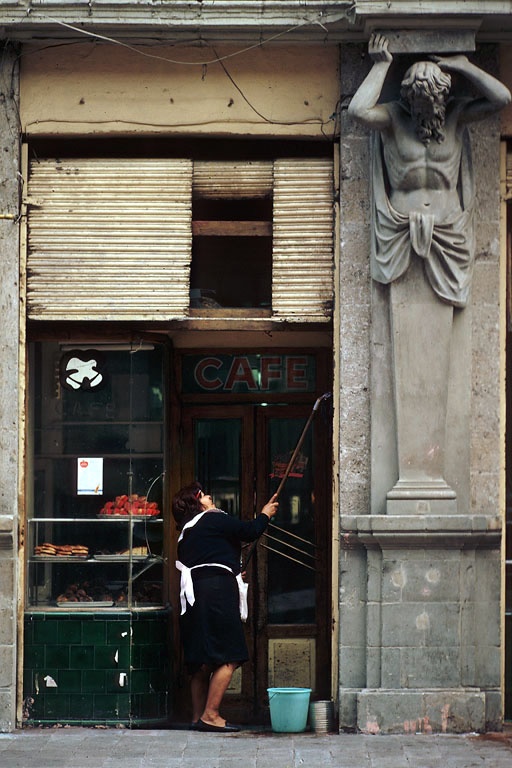 bill-hocker-cafe-mexico-city-mexico-1973