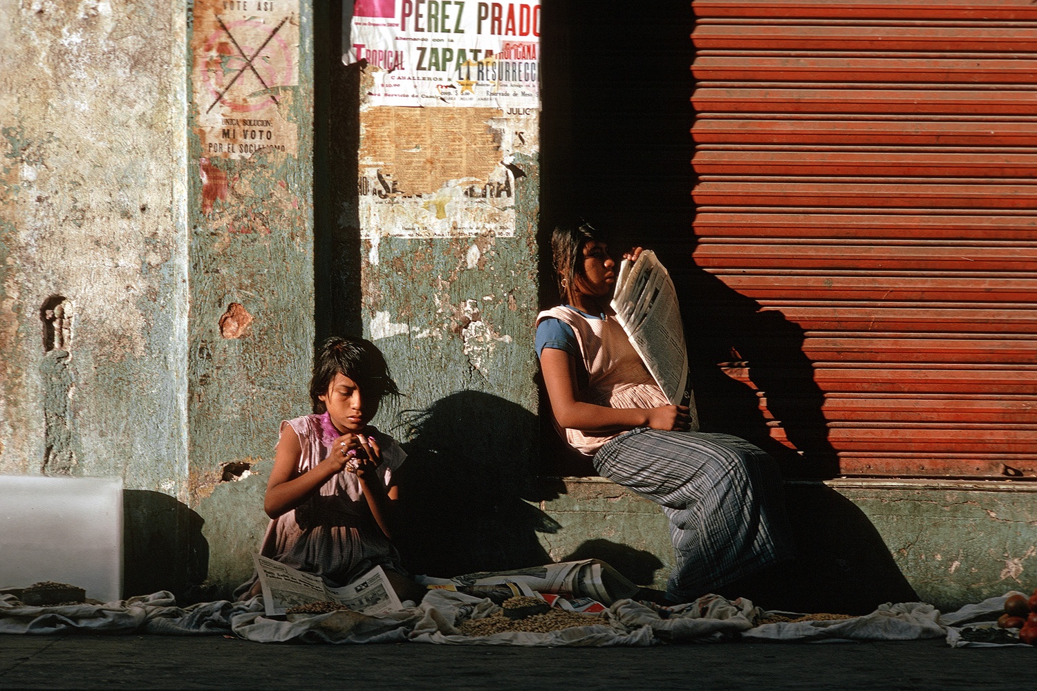 bill-hocker-peanut-vendors-mexico-city-mexico-1973