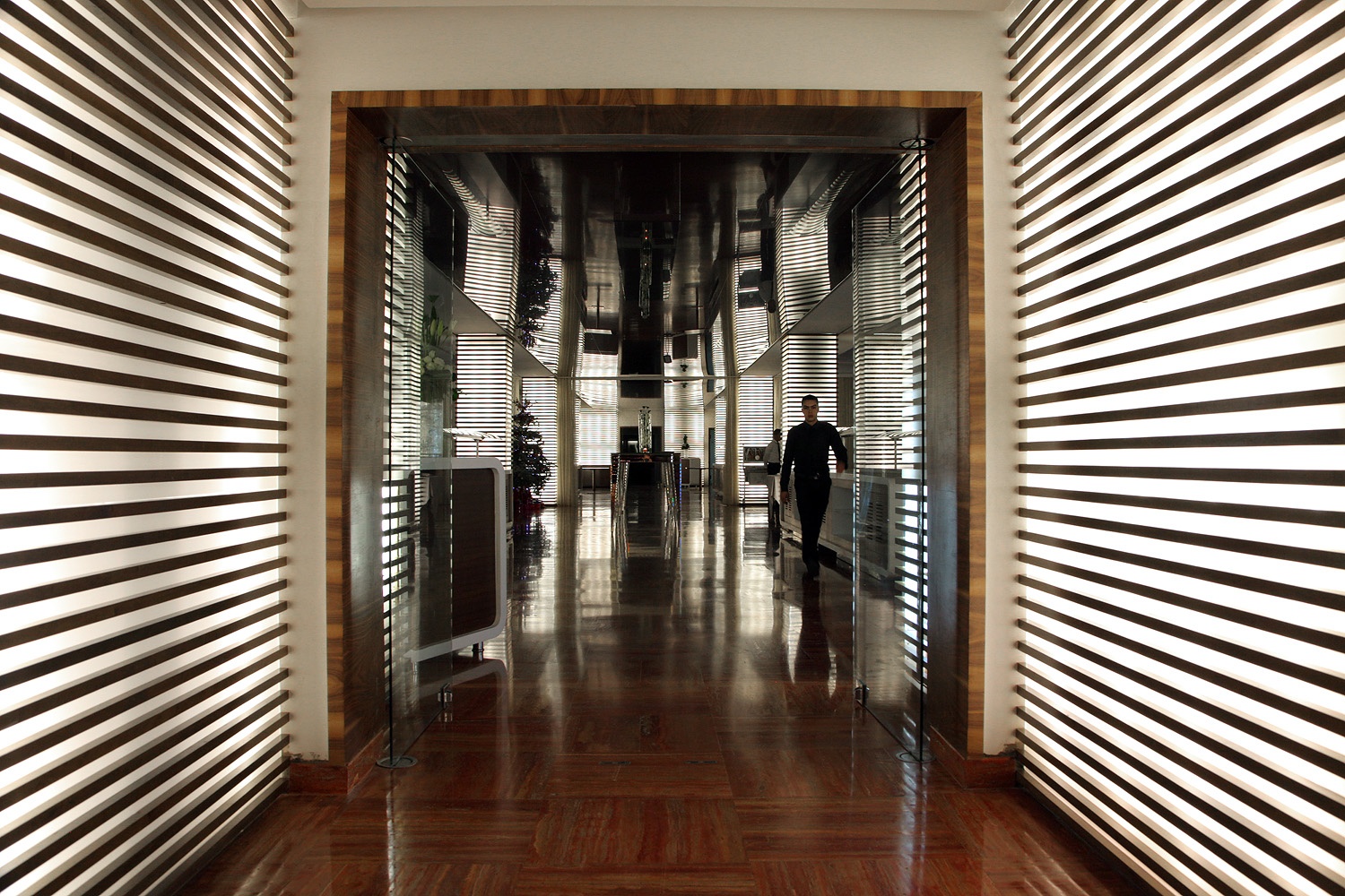 bill-hocker-holiday-inn-marrakech-morocco-2012