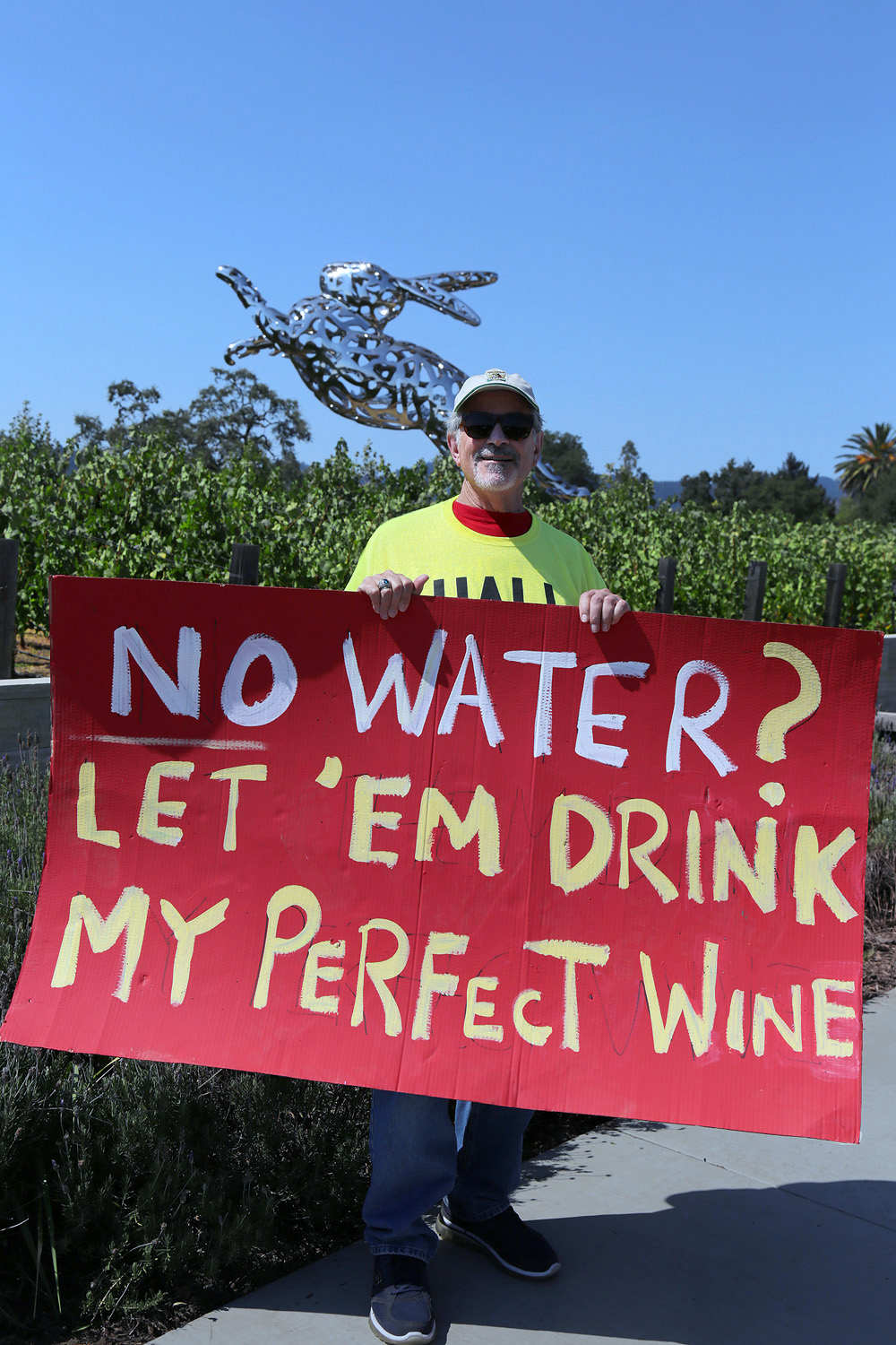 bill-hocker-dan-hall-winery-protest-2016