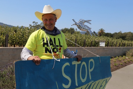 Geoff
Hall Winery Protest