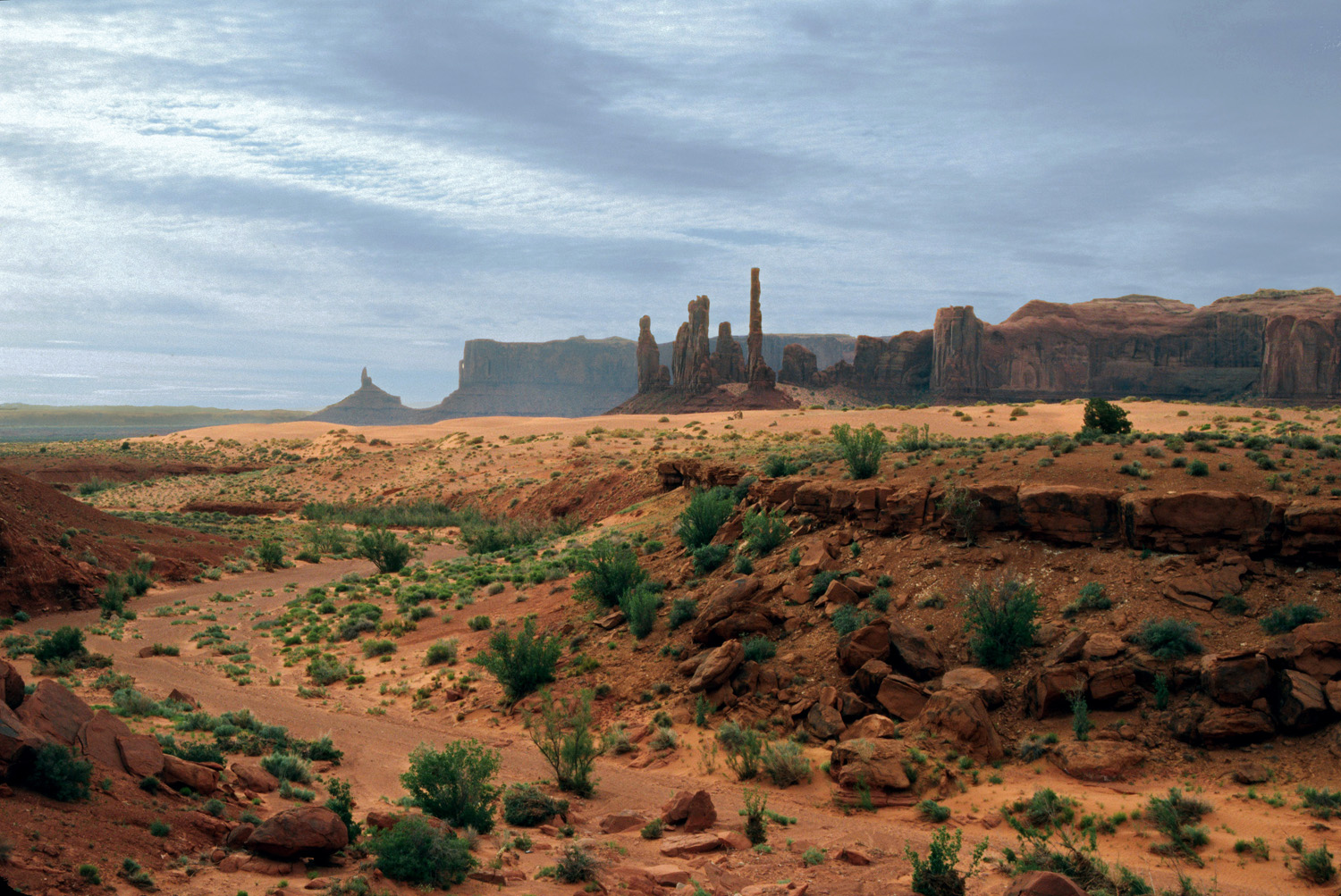 bill-hocker-totem-pole-big-indian-monument-valley-tribal-park-2003