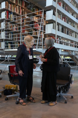 Frances Shloss, Mui
Mui Ho Fine Arts Library
Cornell University
Ithaca, New York