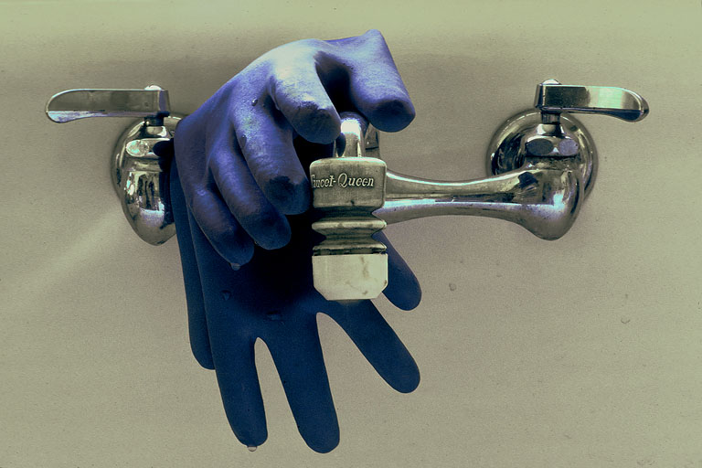 bill-hocker-faucet-queen-1974