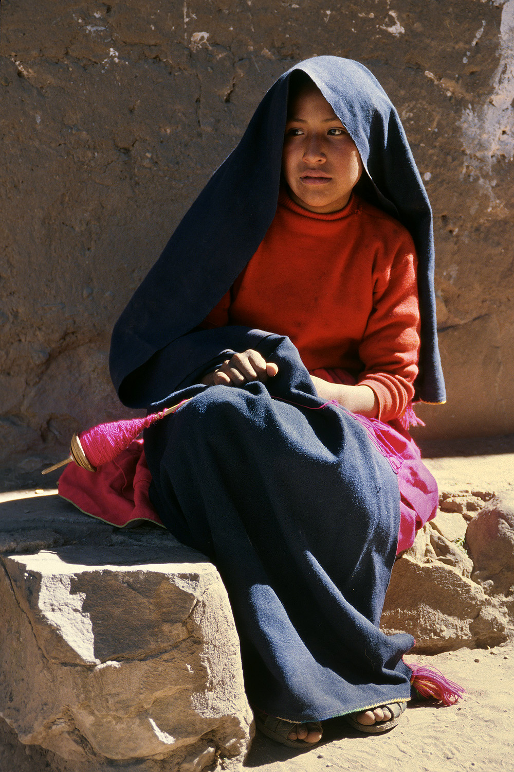 bill-hocker-young-woman-taquile-island-lake-titicaca-peru-2005