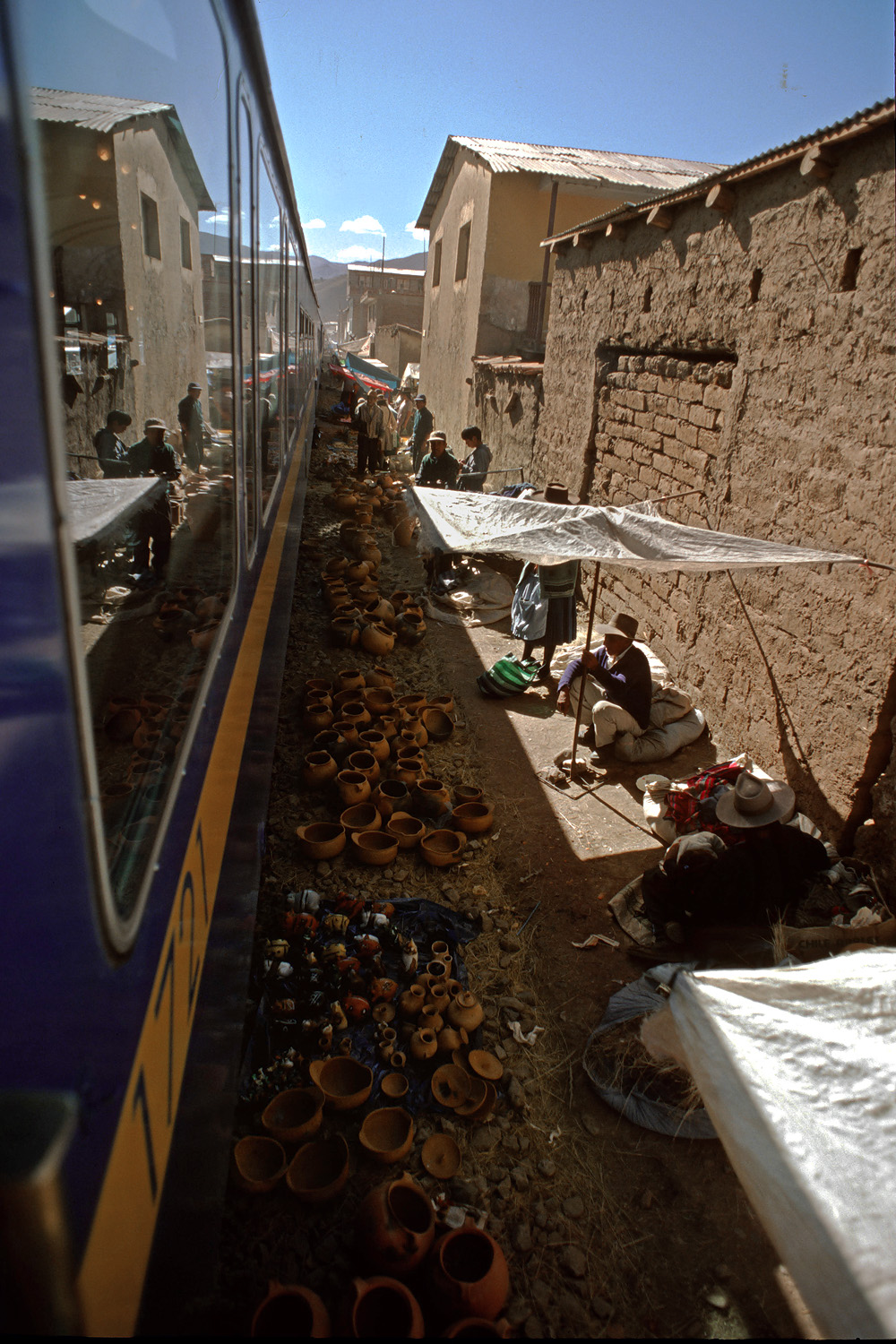 bill-hocker-trackside-market-(the-train-is-moving!)-juliaca-peru-2005