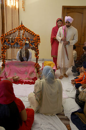Circling Guru Granth SahibJalandhar, India