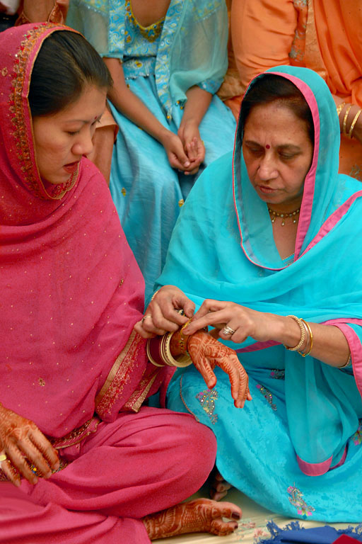 bill-hocker-the-bride's-bangles-jalandhar-india-2006