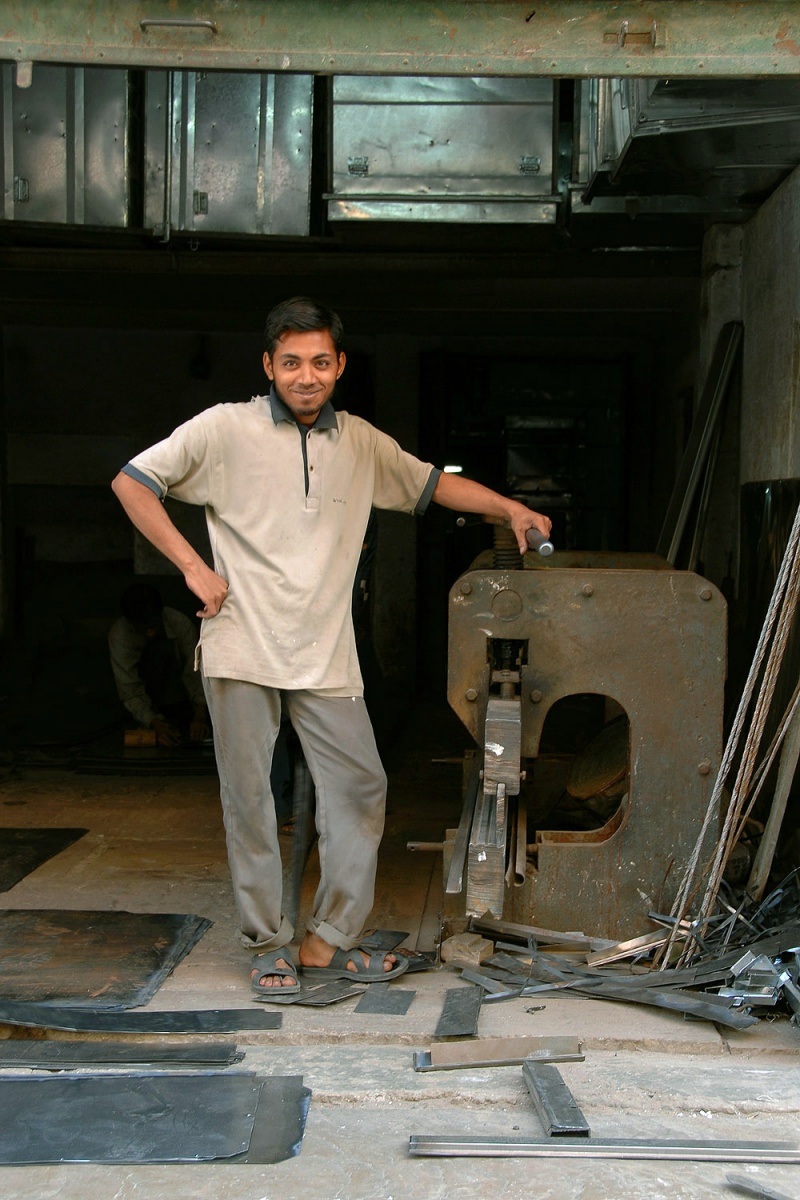 bill-hocker-metal-worker-jaipur-india-2006