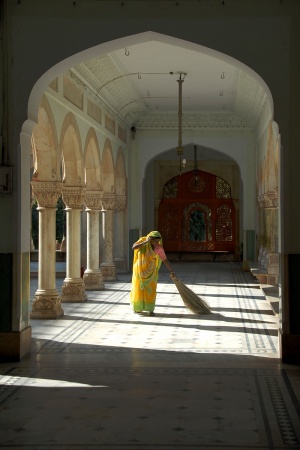 Sweeper, Albert HallJaipur, India