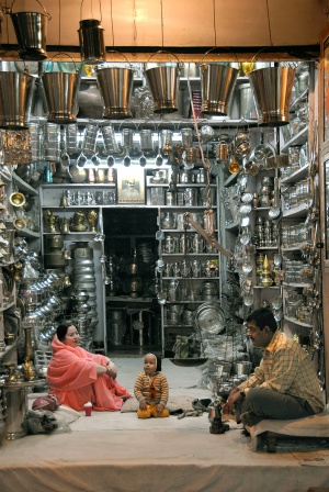 Tin Vendor
Jaipur,  Rajasthan, India