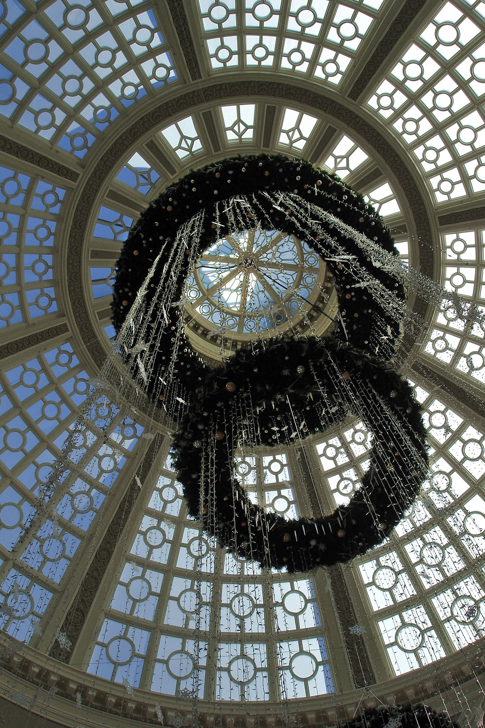 bill-hocker-macy's-christmas-decorations-san-francisco-california-2007