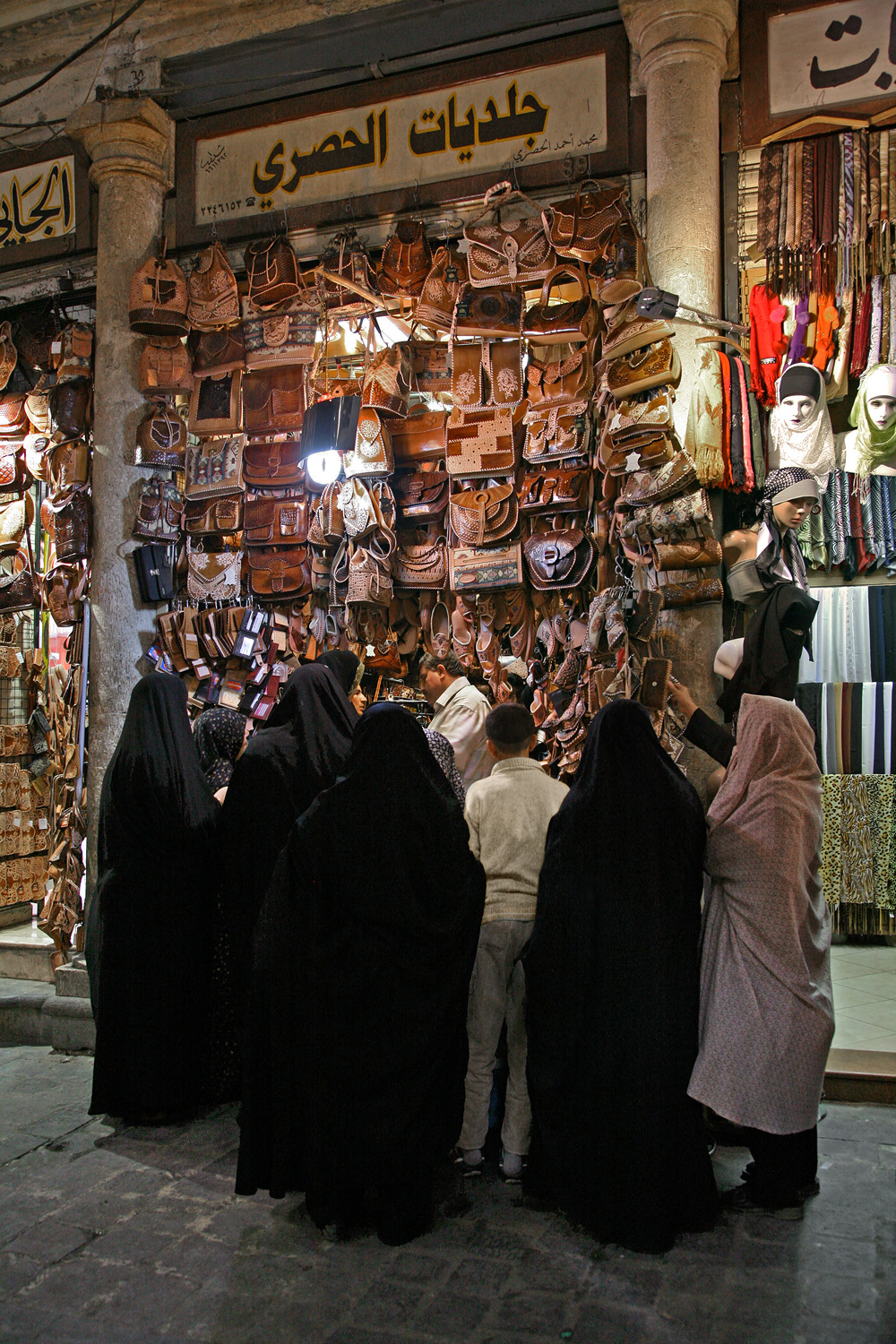 bill-hocker-al-hamidiyah-souq-damascus-syria-2008