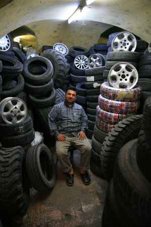 Tires
Aleppo, Syria
