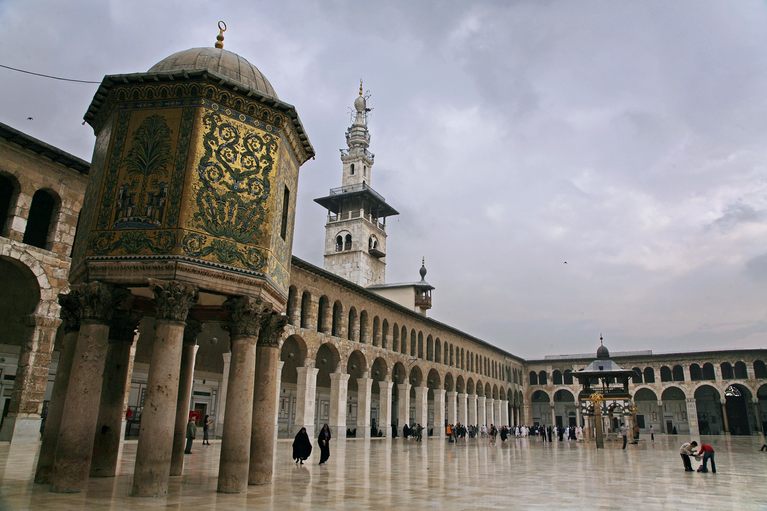 bill-hocker-courtyard-umayyad-mosque-damascus-syria-2008