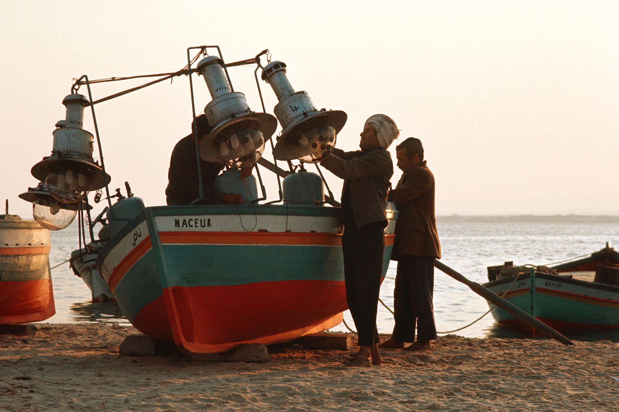 bill-hocker-night-fishermen-hammemet-tunisia-1972