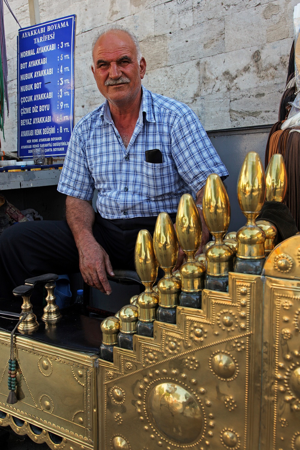 bill-hocker-shoeblack-istanbul-turkey-2010-and-as-a-young-man--2010