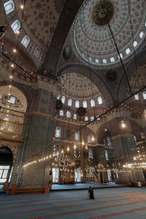 	Yeni Camii 
(New Mosque)
Istanbul, Turkey
