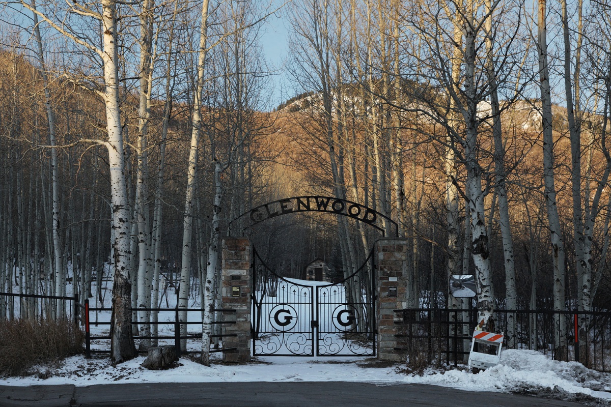 bill-hocker-cemetery-entry-park-city-utah-2011